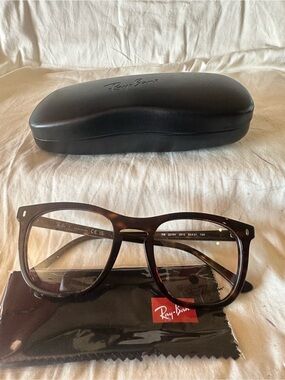 Ray-Ban RB2210V Polished Havana Glasses 53mm